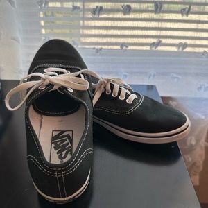 Vans women’s sneakers 7